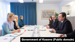 Sastanak u Briselu 3. decembra 2024. između šefa diplomatije Evropske unije Kaje Kallas i premijera Kosova Albina Kurtija.