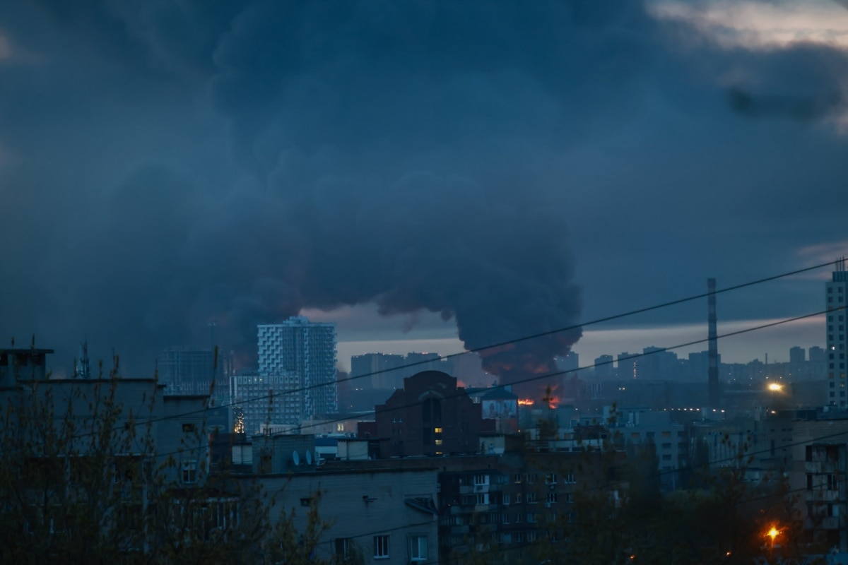 Атака Росії: Зеленський доручив командуванню зв’язатися з партнерами щодо обіцяних ракет ППО