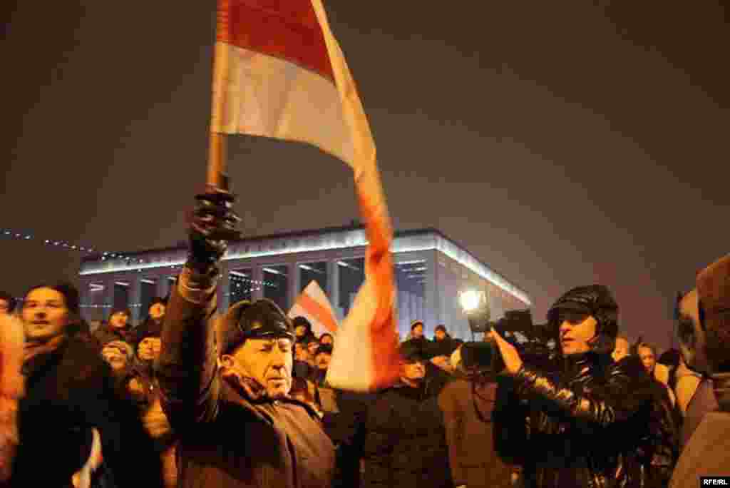 Outrage In Minsk As Lukashenka Claims Victory #31