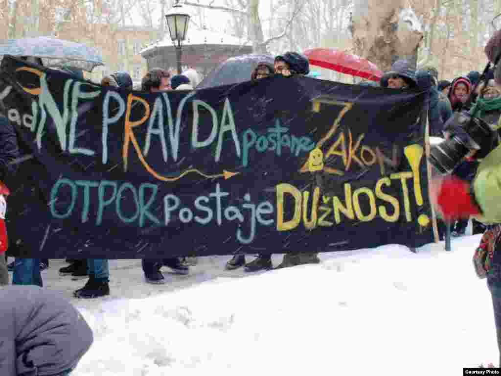 Zagreb - Demonstracije u znak protivljenja međunarodnom sporazumu o borbi protiv falsifikovanja ACTA, 11.02.2011. Foto: Građanska akcija 