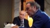 Regizorul american Oliver Stone (d) îl intervievează pe președintele rus Vladimir Putin (s) iulie, 2019