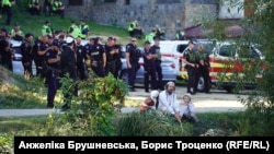 В Умані на період Рош га-Шана зазвичай посилюють заходи безпеки (фото з минулорічного святкування, 24 вересня 2025 року)