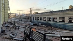 Atacul din 5 august a țintit importantul nod de transport ucrainean Lozova. O persoană a fost ucisă și cel puțin 10 au fost rănite în bombardament.