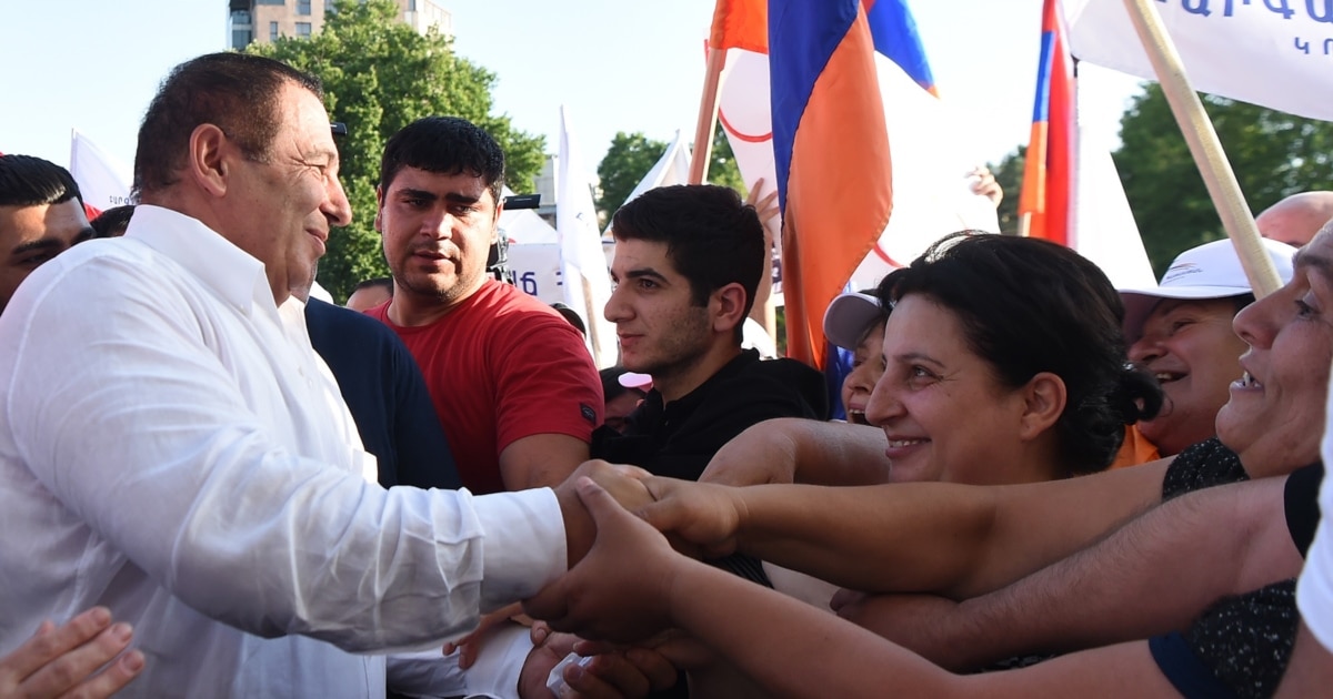 Tsarukian Fears Election Ban On Armenian Opposition Groups