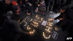 У всьому світі загиблих унаслідок нападу на редакцію вшанували акціями