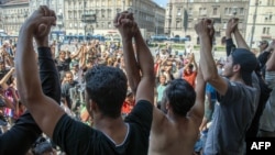 Акция протеста мигрантов на вокзале Келети в Будапеште. 30 августа 2015 года