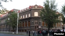 Armenia - The headquarters of the ruling Republican Party of Armenia in Yerevan, 8Sep2016. 