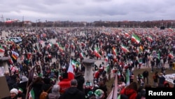 گردهمایی ایرانیان در مونیخ، ۲۵ دلو 