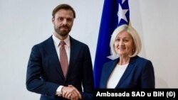 Brandon Hanrahan i Borjana Krišto u Sarajevu, 10. 7. 2025.