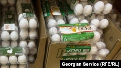 კვერცხი სუპერმარკეტის დახლზე