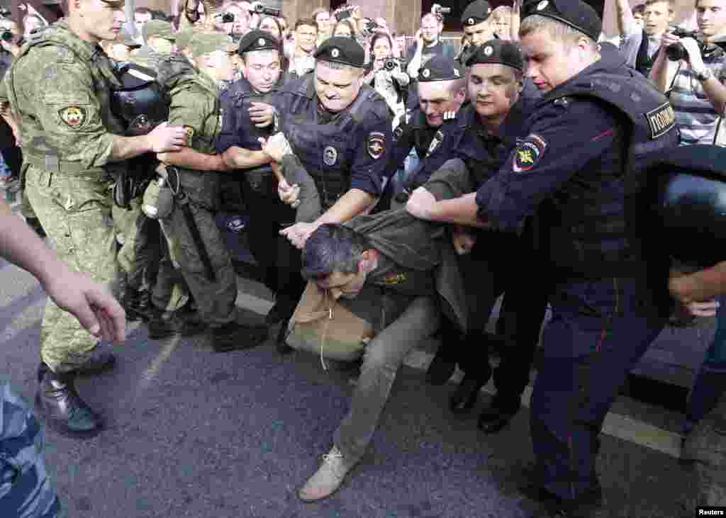 Moskva, 18. juli 2013. Foto: REUTERS / Grigory Dukor