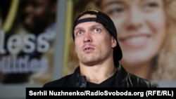 Кримчанин Олександр Усик вважає себе українцем, але уникає відповіді, «чий Крим»