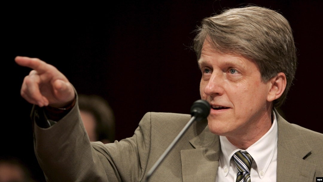 Yale professor Robert Shiller gestures during testimony before the House and Senate Joint Economic Committee in September 2007.