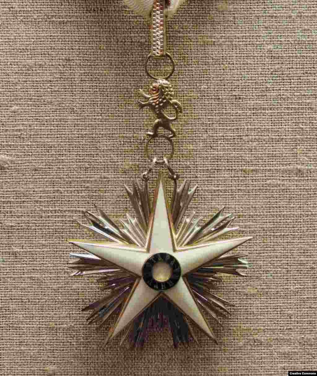 Bulgaria&#39;s Stara Planina &nbsp; The spiky medal was previously reserved for foreign dignitaries but is now also awarded to Bulgarians who have given &quot;outstanding services&quot; to their country.&nbsp;