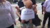 Novi protest roditelja nestalih beba: Pelene za Vladu Srbije
