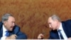 Қазақстан президенті Нұрсұлтан Назарбаев (сол жақта) пен Ресей президенті Владимир Путин Сочидегі аймақаралық форумда. 16 қыркүйек 2015 жыл.