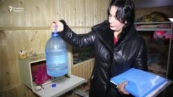 Ўзбекистонлик бригадир аёл ишчилари маоши учун курашмоқда