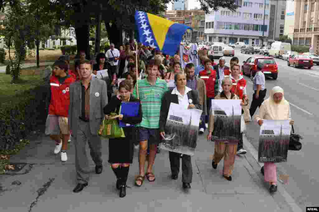 Mirna protestna šetnja povodom dana nestalih #13