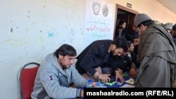 د کډوالو د نومليکنې مرکز وايي د کډوالو اندراج د معمول مطابق روان دی او که څوک کډه کول غواړي نو کولای شي.