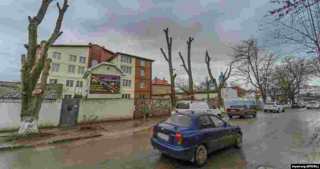 Більше фото із Сак після зимового дощу дивіться у нашій фотогалереї​