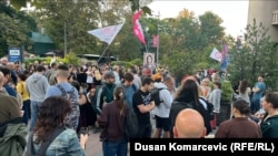 Demonstranti ispred beogradskog Pravnog fakulteta, 18. septembar 2025.