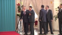 Назарбаев cелфи не любит (видео)