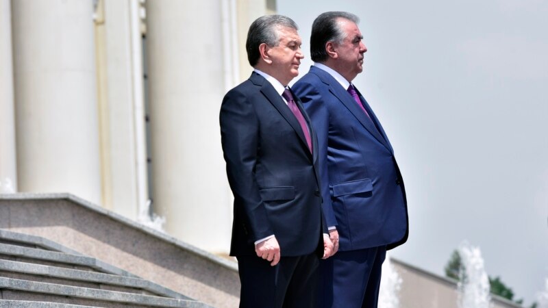 Тажикстандын президенти Өзбекстанга барды