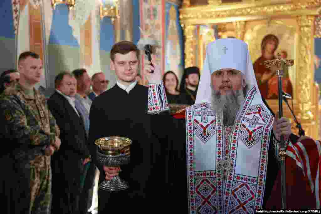 Наприкінці богослужіння предстоятель ПЦУ, митрополит Київський і всієї України Епіфаній виголосив першосвятительське слово.Глава церкви наголосив, що «попри підступність ворога, який щодня намагається винищити українців, зламати морально й духовно, український народ відчуває Божу допомогу та продовжує впевнено рухатися обраним шляхом».Він також наголосив на необхідності остаточно викорінити дух «русского мира», який панував тут протягом останніх десятиліть, щоб у стінах Лаври завжди лунала молитва за український народ, українське військо та державу