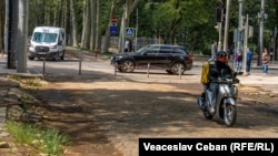Termenul-limită pentru executarea lucrărilor pe porțiunea din strada 31 August 1989, care urmează să devină pietonală, este sfârșitul anului curent.