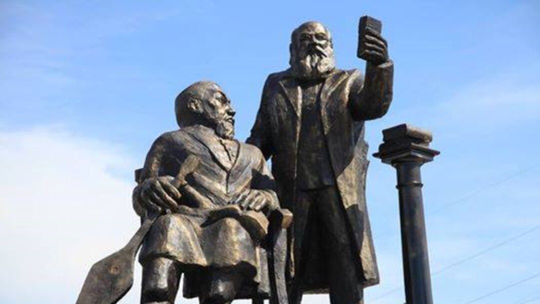 Жеке партияның порно фото мұрағаты Винтаждық секс машиналары