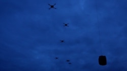 Ukraina dërgon ushqime me dronë për banorët e uritur nën okupimin rus