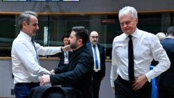 Кіріакос Міцотакіс, прем’єр-міністр Греції, Володимир Зеленський, президент України, Гітанас Науседа, президент Литви. Брюссель, 16 жовтня