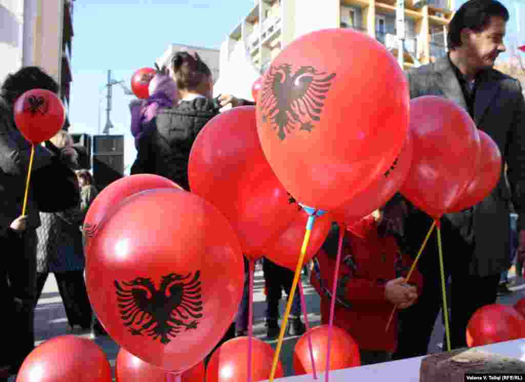 Kosovo - Dan Zastave, Priština, 28.11.2011. 