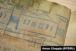 A 2022 passport stamp for Armenia featuring the twin peaks of Mount Ararat