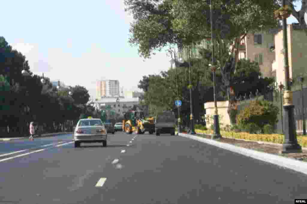 Yağma, yağış, Bakı gözləmir səni... #28