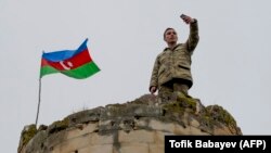 Азербайджанский солдат близ города Физули, 26 ноября