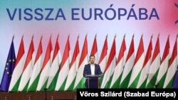 Magyar Péter a Tisza Párt budapesti kongresszusán 2025. február 15-én