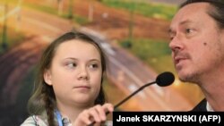 Militanta Greta Thunberg în vîrstă de 15 ani în 2018