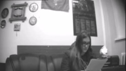 Видео опроса Маргариты Стениной в отделе ФСБ в Красноярске