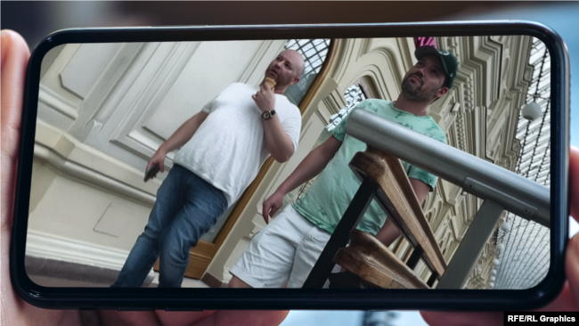 Кайл Наги во время прогулки по ГУМу, лето 2024-го, Москва