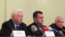 Ваша Свобода | Чому суд зняв арешт з майна екс-міністра МВС Захарченка?