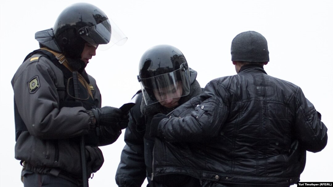 Проверка документов на улицах Москвы
