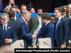 Nicușor Dan s-a întâlnit la Haga, pentru prima dată, cu președintele american Donald Trump.