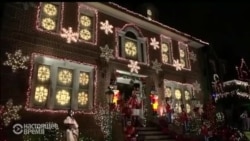 Як у США прикрашають будинки до Різдва: від багатих до бідних (відео)