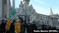 В начале марта в Вене прошел митинг беженцев, выступивших против принудительной высылки чеченских эмигрантов