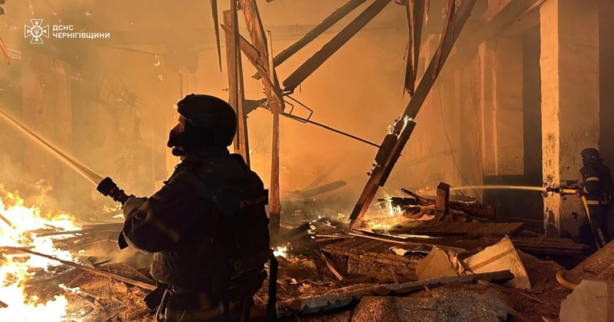 Атака Росії на Чернігів: загинули двоє людей, є поранені - міськрада