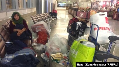 Ксения Собчак пен Тиматидің порно клипі Эротикалық GIF фотосуреттері