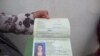 Многие этнические узбеки из Таджикистана не скрывают, что мечтают получить узбекский паспорт. 