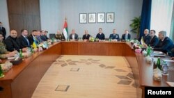 ABŞ, Rusiya və Ukrayna arasında üçtərəfli danışıqların ikinci raundu.