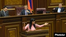 Armenia - Naira Zohrabian of the Tsarukian Bloc speaks during a parliament session in Yerevan, 13Dec2017.